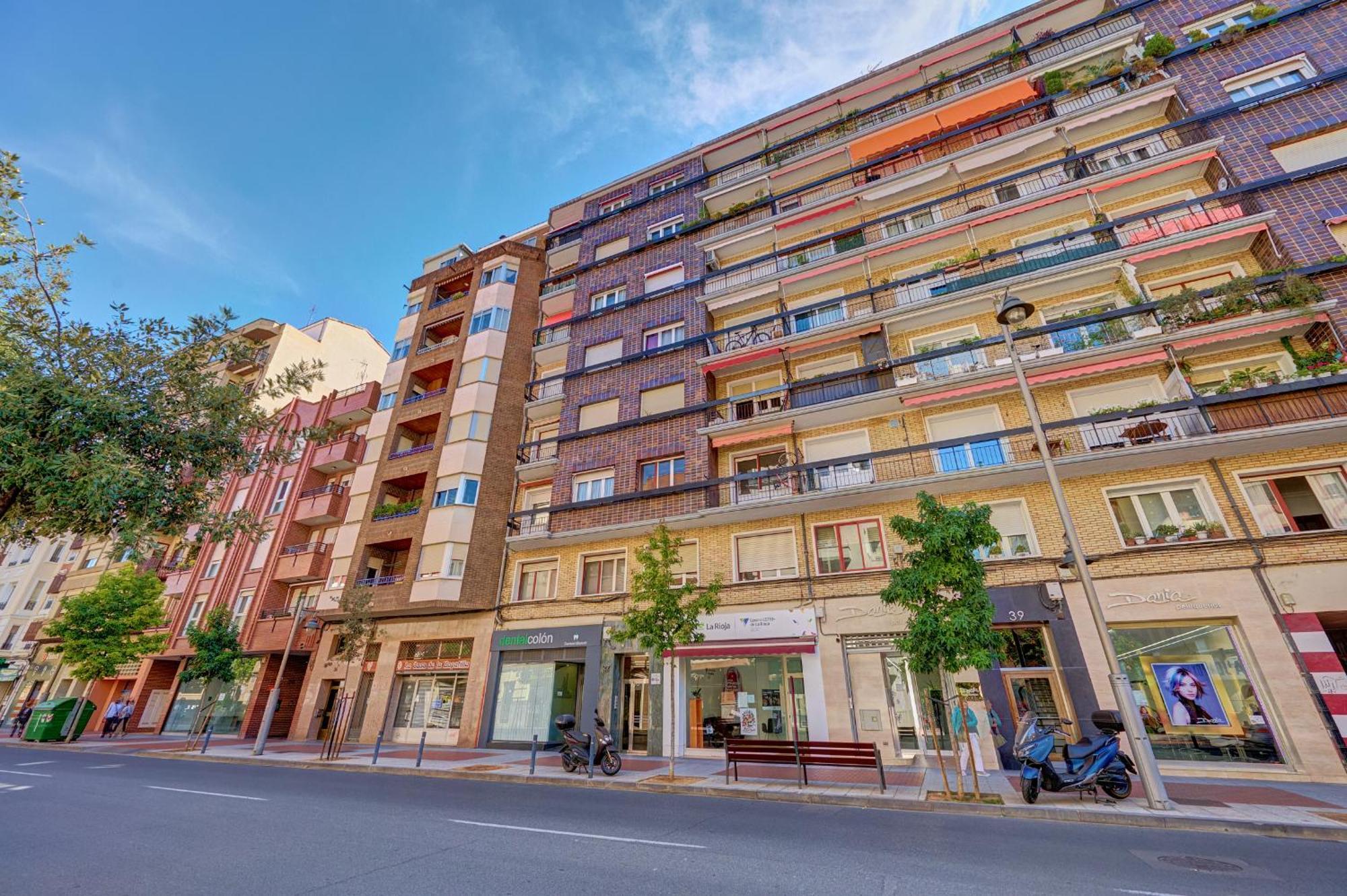 Apartamento Tempranillo Logrono By Clabao Exterior photo